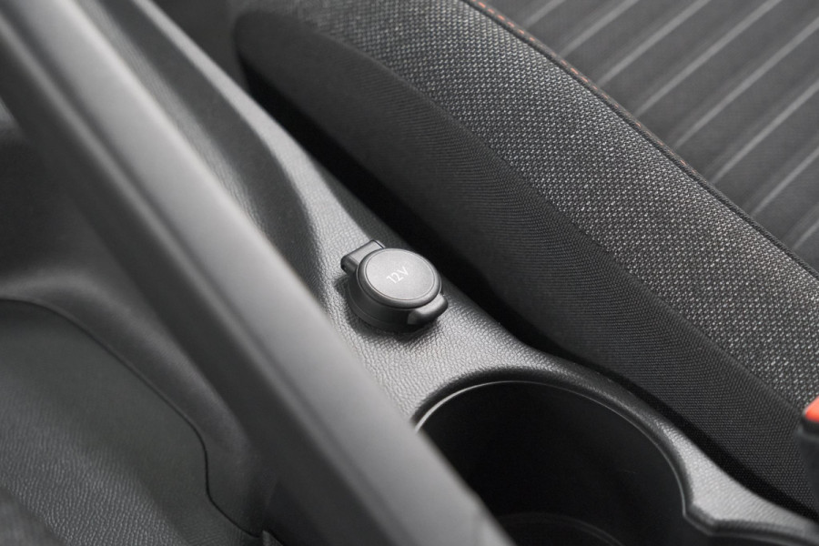 Peugeot 208 PureTech 75 Active Pack | Parkeersensoren | Apple Carplay | Airco