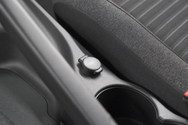 Peugeot 208 PureTech 75 Active Pack | Parkeersensoren | Apple Carplay | Airco