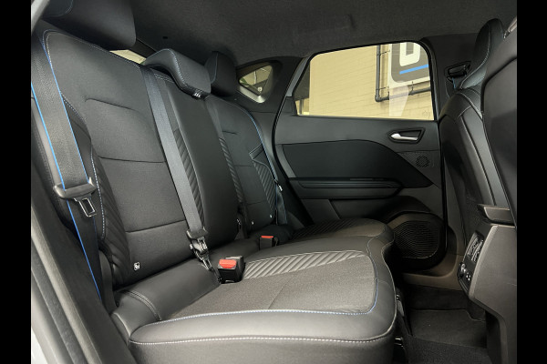 Renault Captur 1.6 E-Tech full hybrid 145 Esprit Alpine | Groot Navi | 19" | Stuur verwarming | Led | Carplay | 100% Renault Dealer Onderhouden!