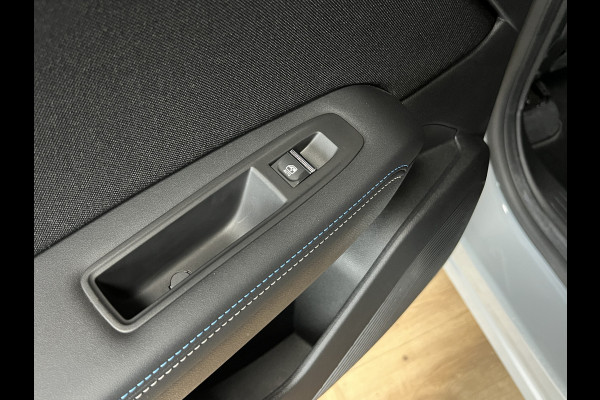 Renault Captur 1.6 E-Tech full hybrid 145 Esprit Alpine | Groot Navi | 19" | Stuur verwarming | Led | Carplay | 100% Renault Dealer Onderhouden!