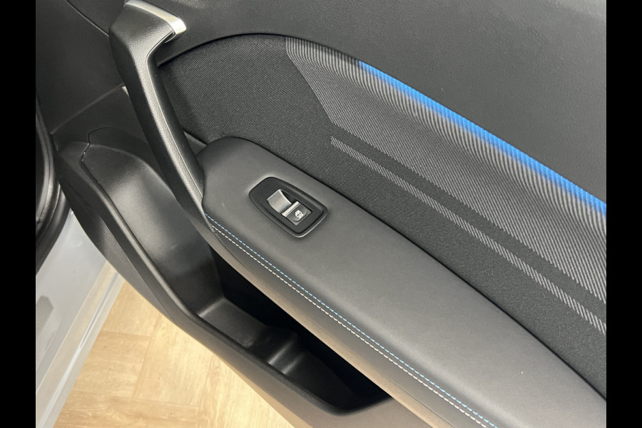 Renault Captur 1.6 E-Tech full hybrid 145 Esprit Alpine | Groot Navi | 19" | Stuur verwarming | Led | Carplay | 100% Renault Dealer Onderhouden!