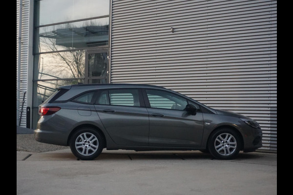 Opel Astra Sports Tourer 1.4 Edition All Seasonbanden