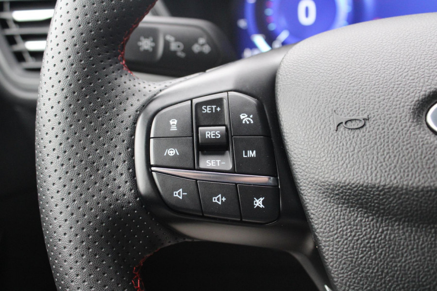 Ford Kuga 2.5 PHEV ST-Line X | Winterpack | Adaptive Cruise Control | BLIS | Climate Control | Camera | Navigatie |