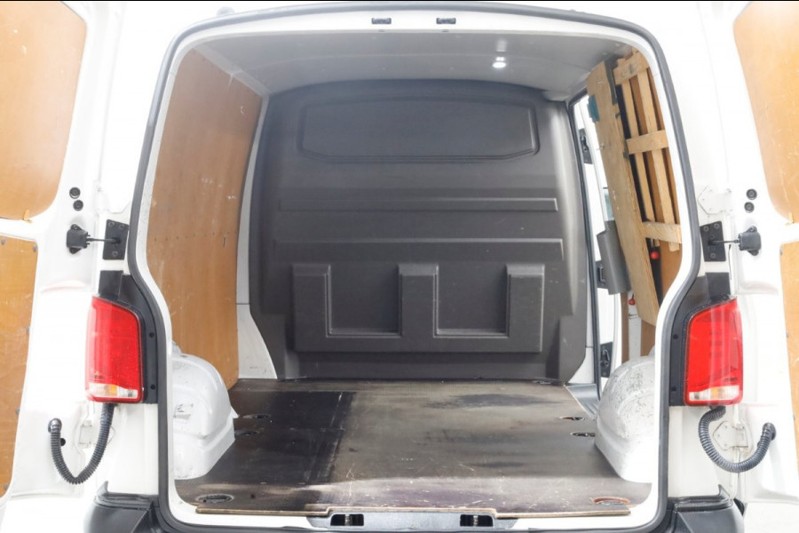 Volkswagen Transporter T6.1 2.0 TDI 110pk Lang Airco/CarPlay 01-2021