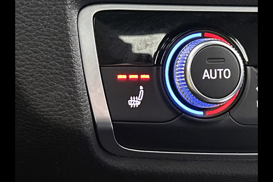 Audi A3 Sportback 1.5 TFSI CoD Sport S Line Edition(NL-auto, Goed onderH, NAvi, StoelV, Leder, Parkeersensoren V+A, Keyless, Etc)