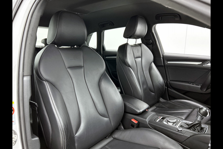 Audi A3 Sportback 1.5 TFSI CoD Sport S Line Edition(NL-auto, Goed onderH, NAvi, StoelV, Leder, Parkeersensoren V+A, Keyless, Etc)