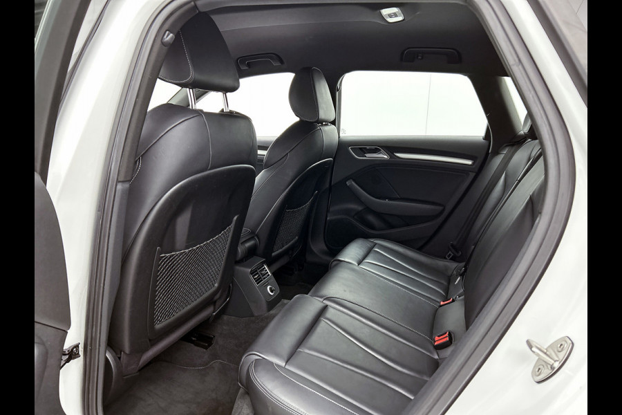 Audi A3 Sportback 1.5 TFSI CoD Sport S Line Edition(NL-auto, Goed onderH, NAvi, StoelV, Leder, Parkeersensoren V+A, Keyless, Etc)