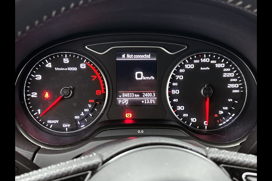 Audi A3 Sportback 1.5 TFSI CoD Sport S Line Edition(NL-auto, Goed onderH, NAvi, StoelV, Leder, Parkeersensoren V+A, Keyless, Etc)