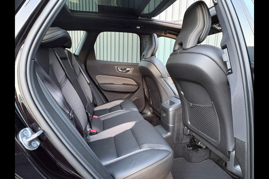 Volvo XC60 2.0 T6 Plug-in hybrid AWD Plus Dark | 360 Camera | Harman/Kardon | Trekhaak | Panodak | Dodehoek sensoren | Prijs Rijklaar!!