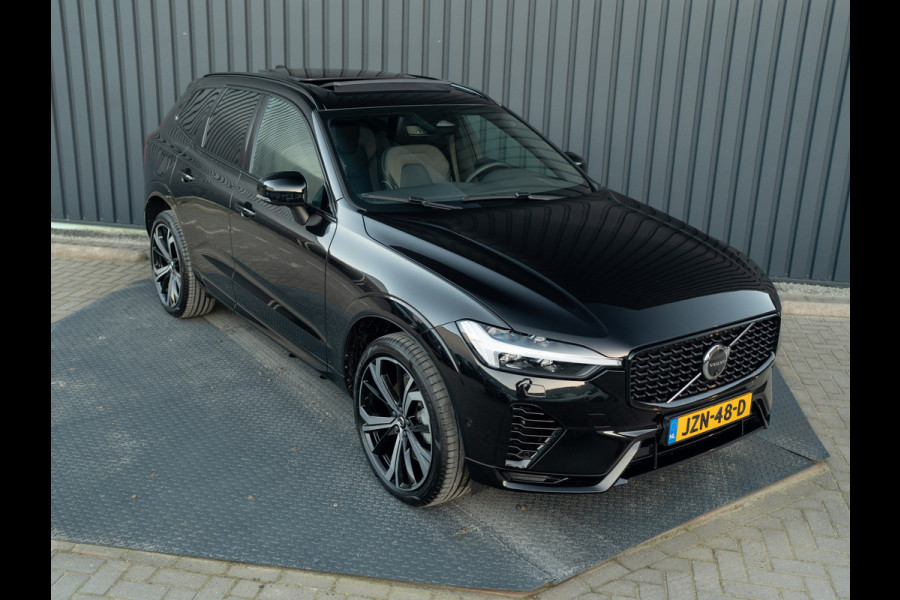 Volvo XC60 2.0 T6 Plug-in hybrid AWD Plus Dark | 360 Camera | Harman/Kardon | Trekhaak | Panodak | Dodehoek sensoren | Prijs Rijklaar!!