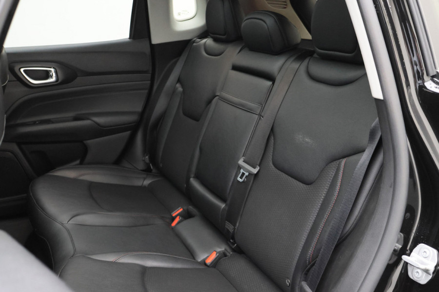 Jeep Compass 4xe 240 Plug-in Hybrid Electric Trailhawk Leder/Stof, Camera, ACC, Apple Carplay, Virtual Cockpit, PDC, 17''