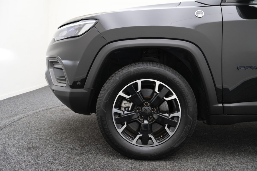 Jeep Compass 4xe 240 Plug-in Hybrid Electric Trailhawk Leder/Stof, Camera, ACC, Apple Carplay, Virtual Cockpit, PDC, 17''