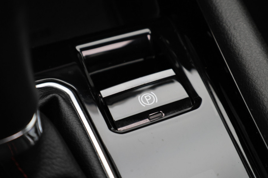 Jeep Compass 4xe 240 Plug-in Hybrid Electric Trailhawk Leder/Stof, Camera, ACC, Apple Carplay, Virtual Cockpit, PDC, 17''