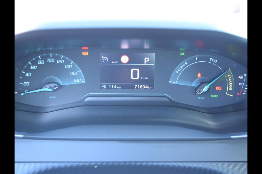Peugeot e-2008 EV Active 50 kWh SOH 92% | NAVI & CARPLAY | CAMERA MET SENSOREN | E.C.C. |