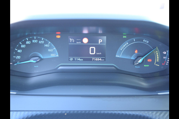 Peugeot e-2008 EV Active 50 kWh SOH 92% | NAVI & CARPLAY | CAMERA MET SENSOREN | E.C.C. |