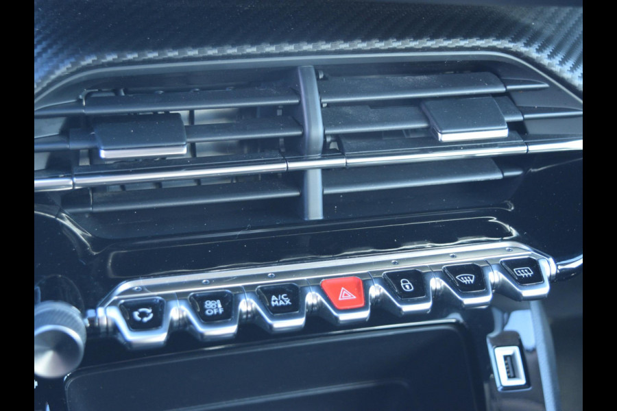 Peugeot e-2008 EV Active 50 kWh SOH 92% | NAVI & CARPLAY | CAMERA MET SENSOREN | E.C.C. |