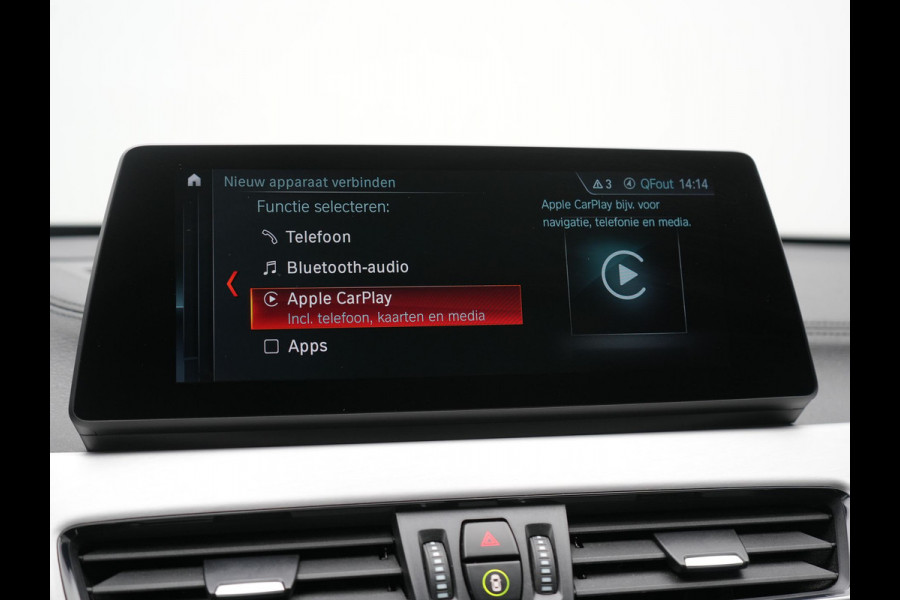 BMW X1 xDrive25e X Line PHEV 221pk Dealer O.H. | Panodak | Head Up | Camera | Sfeerverlichting | Sportstoelen & Stuur Verwarmd | Apple Carplay | Keyless | Navigatie | Cruise Control | DAB | Plug In Hybrid |