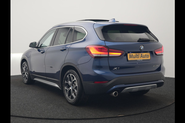 BMW X1 xDrive25e X Line PHEV 221pk Dealer O.H. | Panodak | Head Up | Camera | Sfeerverlichting | Sportstoelen & Stuur Verwarmd | Apple Carplay | Keyless | Navigatie | Cruise Control | DAB | Plug In Hybrid |