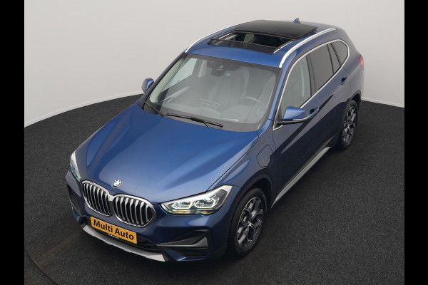 BMW X1 xDrive25e X Line PHEV 221pk Dealer O.H. | Panodak | Head Up | Camera | Sfeerverlichting | Sportstoelen & Stuur Verwarmd | Apple Carplay | Keyless | Navigatie | Cruise Control | DAB | Plug In Hybrid |