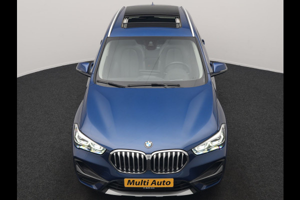 BMW X1 xDrive25e X Line PHEV 221pk Dealer O.H. | Panodak | Head Up | Camera | Sfeerverlichting | Sportstoelen & Stuur Verwarmd | Apple Carplay | Keyless | Navigatie | Cruise Control | DAB | Plug In Hybrid |