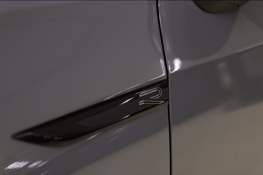 Volkswagen Golf 1.5 eTSI R-Line Business PANO/CAM/CARPLAY/IQ/ACC/DCC/VOL