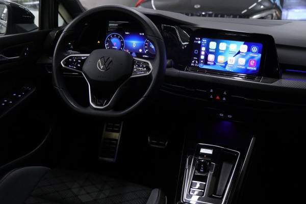 Volkswagen Golf 1.5 eTSI R-Line Business PANO/CAM/CARPLAY/IQ/ACC/DCC/VOL