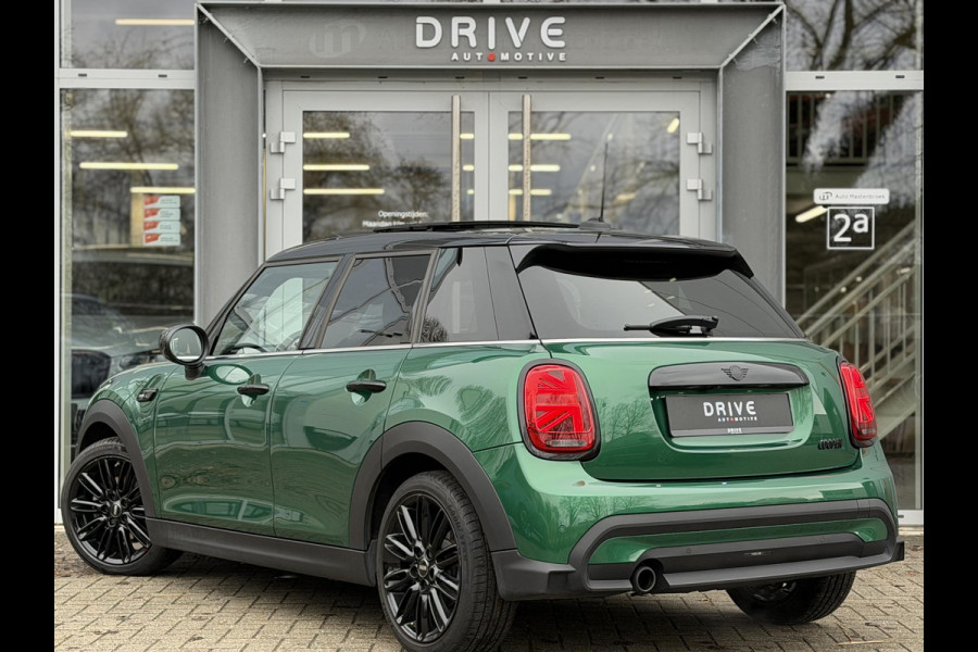 MINI Mini 1.5 Cooper Camden Edition |Pano|Leer|British racing green - Black exterior