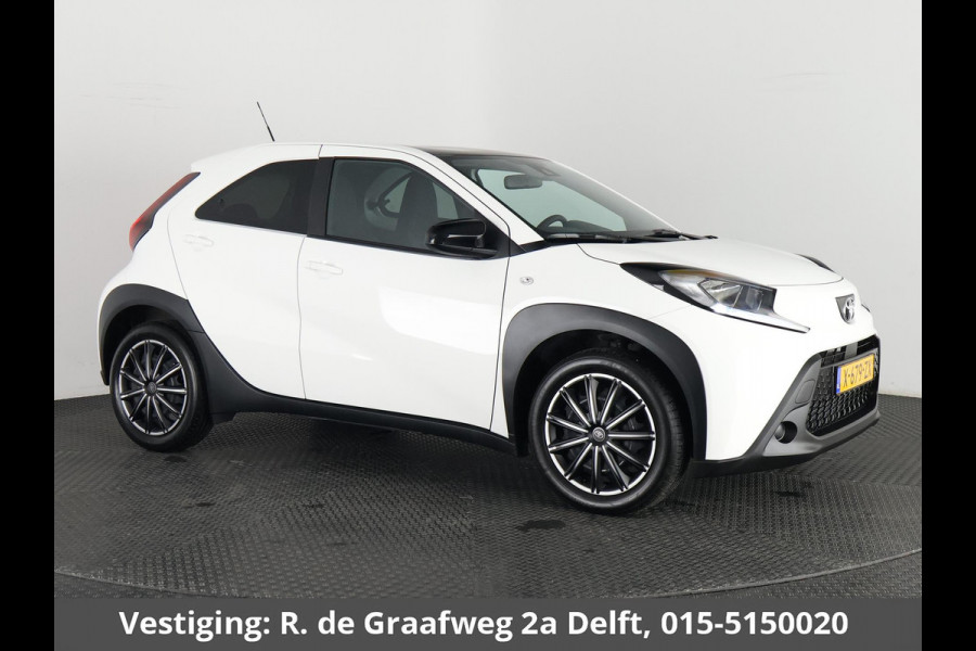 Toyota Aygo X 1.0 VVT-i MT Play Sport | 1e eigenaar | Apple Carplay & AndroidAUTO | Privacy Glass | Camera |