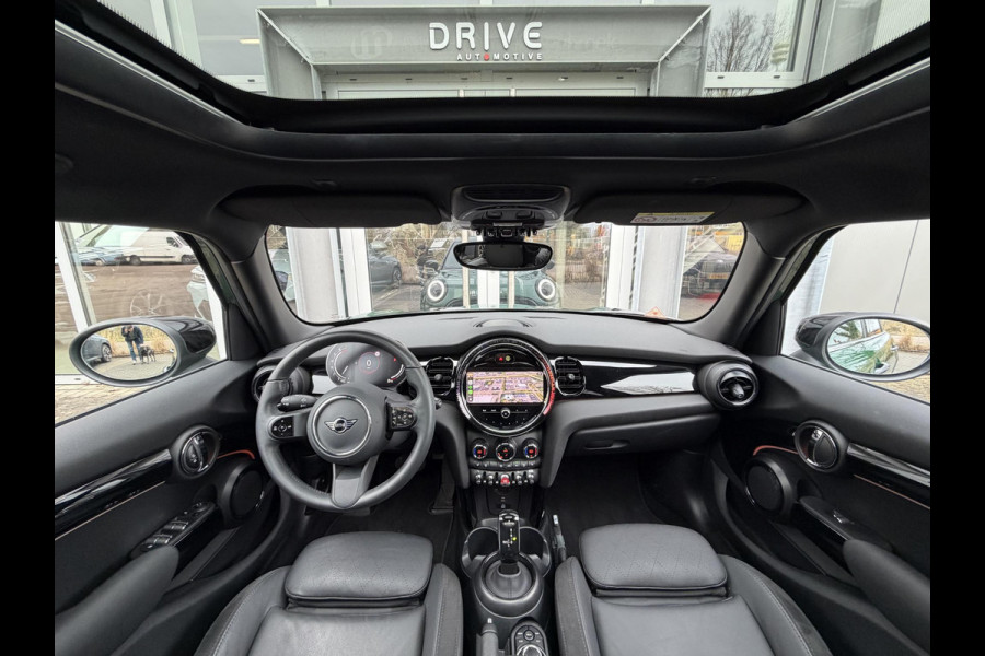 MINI Mini 1.5 Cooper Camden Edition |Pano|Leer|British racing green - Black exterior