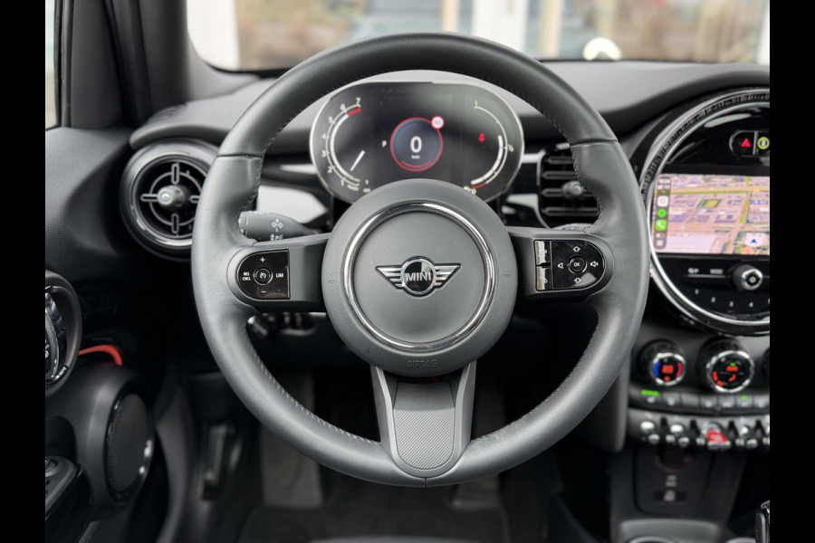 MINI Mini 1.5 Cooper Camden Edition |Pano|Leer|British racing green - Black exterior