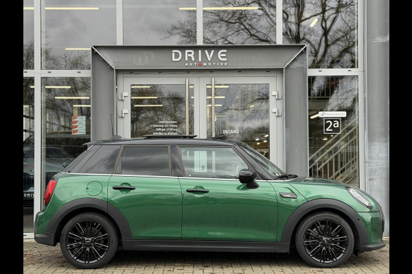 MINI Mini 1.5 Cooper Camden Edition |Pano|Leer|British racing green - Black exterior