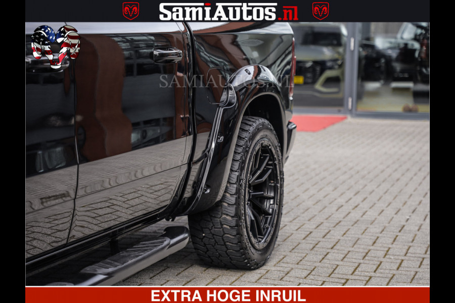 Dodge Ram 1500 HULK | 5.7 V8 | STRIPING | LUCHT VERING | LARAMIE SPORT BLACK ON BLACK | MEGA DIK | CREW CAB DUBBELE CABINE | 5 PERSOONS | DC | DIKKE WILEN | WIDE BODY |