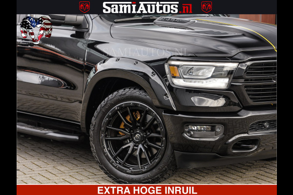 Dodge Ram 1500 HULK | 5.7 V8 | STRIPING | LUCHT VERING | LARAMIE SPORT BLACK ON BLACK | MEGA DIK | CREW CAB DUBBELE CABINE | 5 PERSOONS | DC | DIKKE WILEN | WIDE BODY |