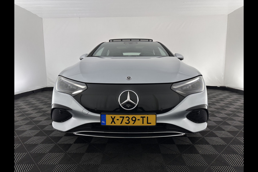 Mercedes-Benz EQE 300 Luxury Line 89 kWh [ 3-Fase ] (INCL.BTW) Aut. *PANO | FULL-LED | ADAPTIVE-CRUISE | MEMORY-PACK | TOP-VIEW | WIDE-SCREEN-DIGI-COCKPIT | NAVI-FULLMAP | DAB | COMFORT-SEATS | ECC | SHIFT-PADDLES | CAMERA | PDC | PRIVACY-GLAS