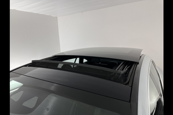 Mercedes-Benz EQE 300 Luxury Line 89 kWh [ 3-Fase ] (INCL.BTW) Aut. *PANO | FULL-LED | ADAPTIVE-CRUISE | MEMORY-PACK | TOP-VIEW | WIDE-SCREEN-DIGI-COCKPIT | NAVI-FULLMAP | DAB | COMFORT-SEATS | ECC | SHIFT-PADDLES | CAMERA | PDC | PRIVACY-GLAS