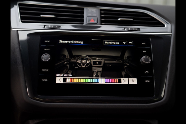 Volkswagen Tiguan 1.5 TSI R-Line Business | Trekhaak wegkl. | Keyless | 20'' | Elk. A-klep | Side Assist | IQ Light | Prijs Rijklaar!!