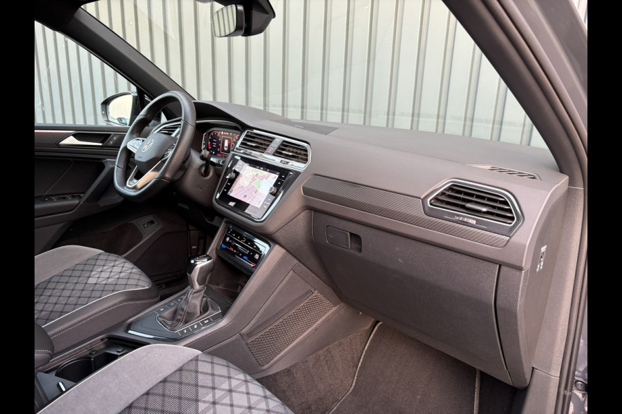 Volkswagen Tiguan 1.5 TSI R-Line Business | Trekhaak wegkl. | Keyless | 20'' | Elk. A-klep | Side Assist | IQ Light | Prijs Rijklaar!!