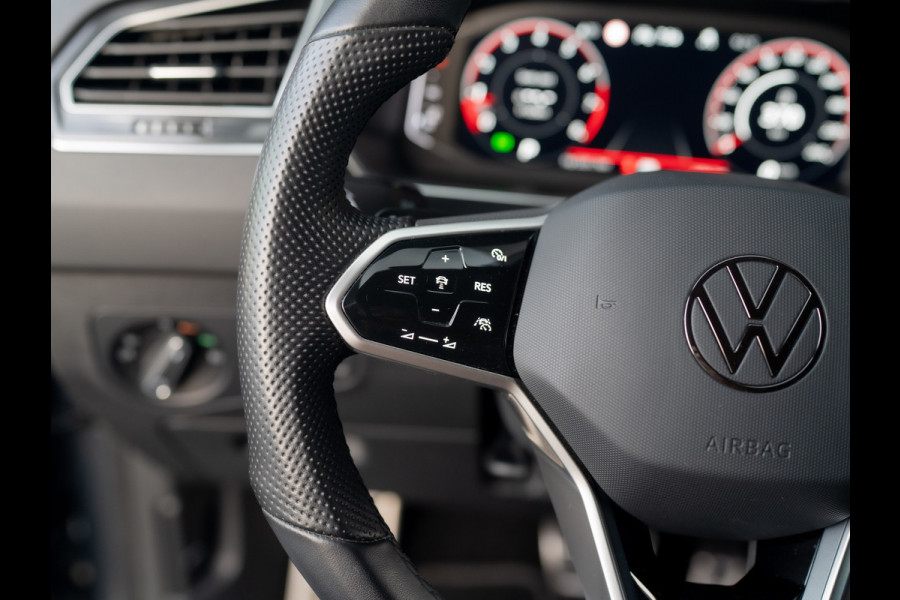 Volkswagen Tiguan 1.5 TSI R-Line Business | Trekhaak wegkl. | Keyless | 20'' | Elk. A-klep | Side Assist | IQ Light | Prijs Rijklaar!!