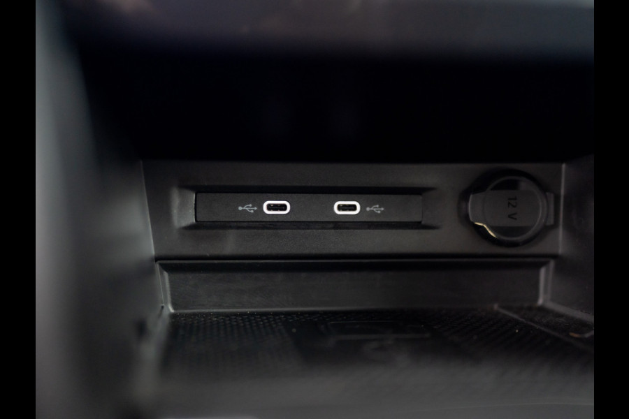 Volkswagen Tiguan 1.5 TSI R-Line Business | Trekhaak wegkl. | Keyless | 20'' | Elk. A-klep | Side Assist | IQ Light | Prijs Rijklaar!!