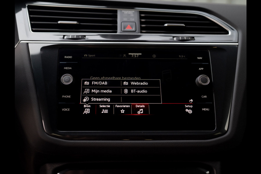 Volkswagen Tiguan 1.5 TSI R-Line Business | Trekhaak wegkl. | Keyless | 20'' | Elk. A-klep | Side Assist | IQ Light | Prijs Rijklaar!!