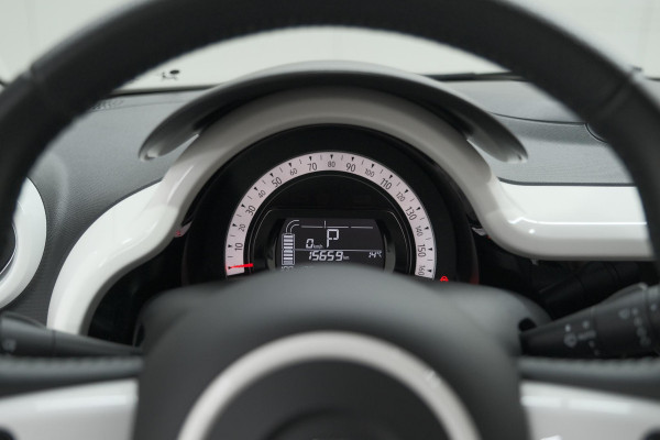 Renault Twingo Z.E. R80 Collection | Lage Kilometerstand | Apple Carplay | Climate Control