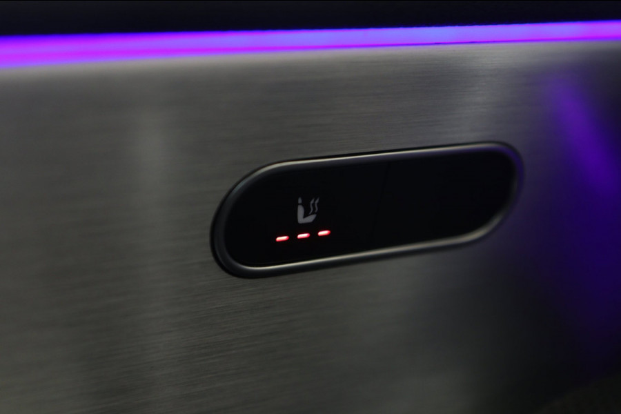 Mercedes-Benz A-Klasse 250 AMG EDITION PANO/BURM/STOELVER/SFEERVER/VOL