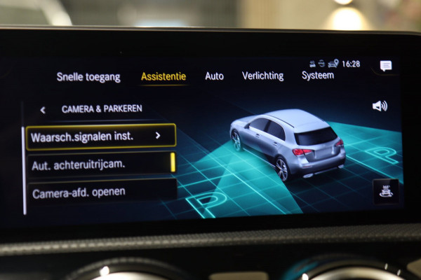 Mercedes-Benz A-Klasse 250 AMG EDITION PANO/BURM/STOELVER/SFEERVER/VOL