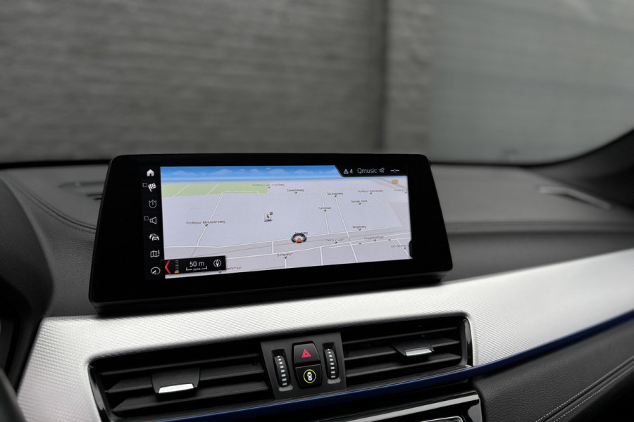 BMW X1 xDrive25e M-Sport | Panodak | Camera | Head-Up | Comfort Access | Adaptive Cruise