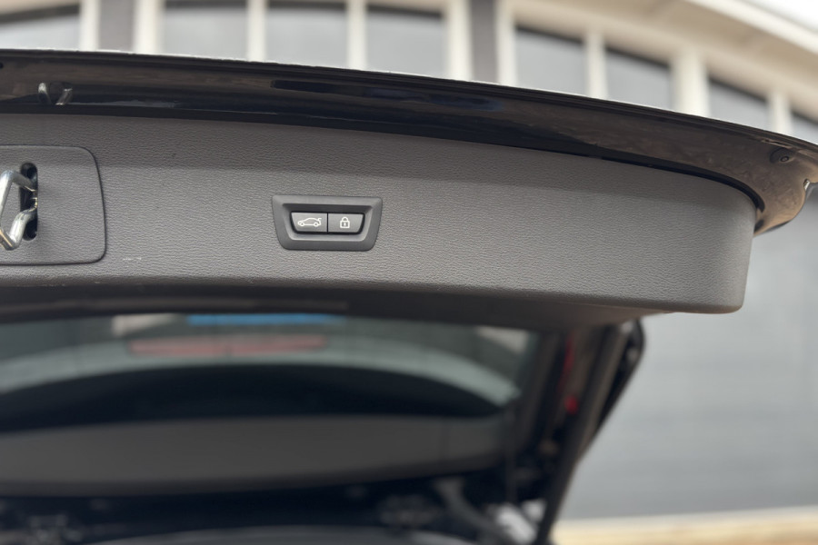 BMW X1 xDrive25e M-Sport | Panodak | Camera | Head-Up | Comfort Access | Adaptive Cruise