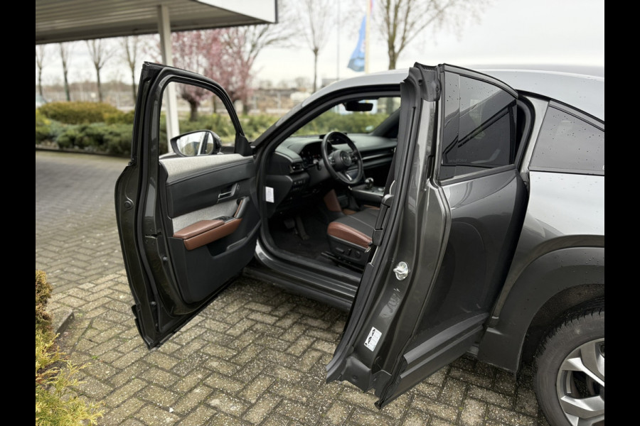 Mazda MX-30 E-SkyActiv 145 First Edition 36 kWh | Navi, ACC, Carplay/Android, Camera, Stoelverw., Climate |