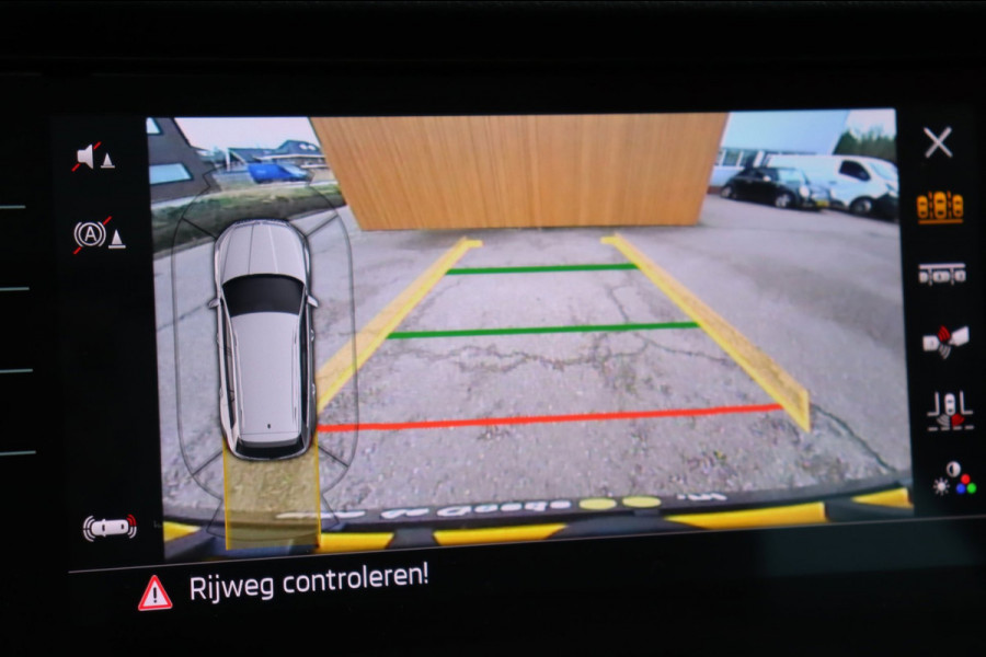 Škoda Kodiaq 1.5 TSI Bus.Ed. Plus 7persoons org.NL camera's leer+el+mem+vw schuifdak el.klep