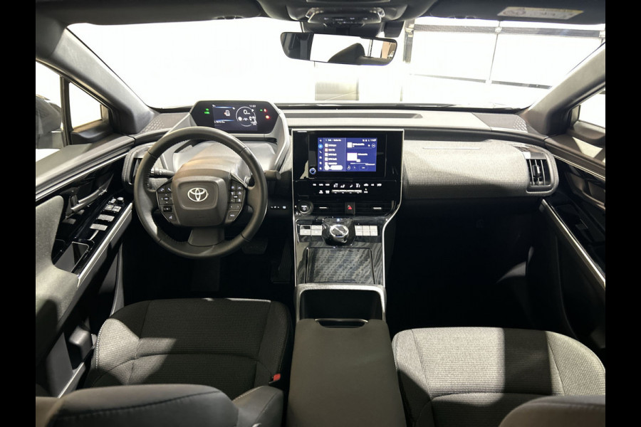 Toyota Bz4x Active 71 kWh LED verlichting | 18 inch LM velgen Soh (batterijcheck) waarde 99,9%