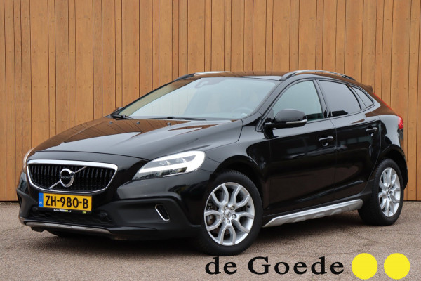 Volvo V40 Cross Country 1.5 T3 Polar+ Luxury org.NL pano-dak trekhaak Harman/Kardon leer+vw
