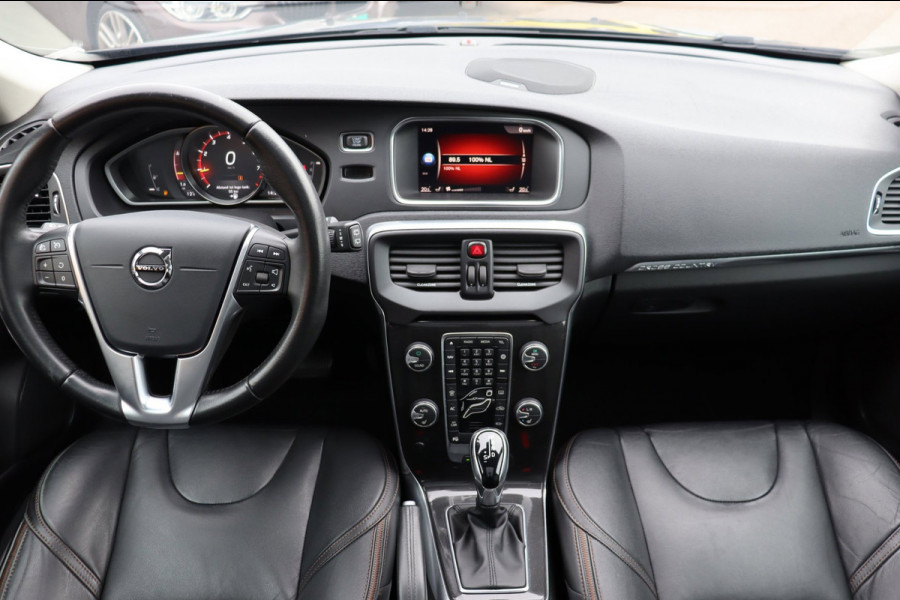 Volvo V40 Cross Country 1.5 T3 Polar+ Luxury org.NL pano-dak trekhaak Harman/Kardon leer+vw